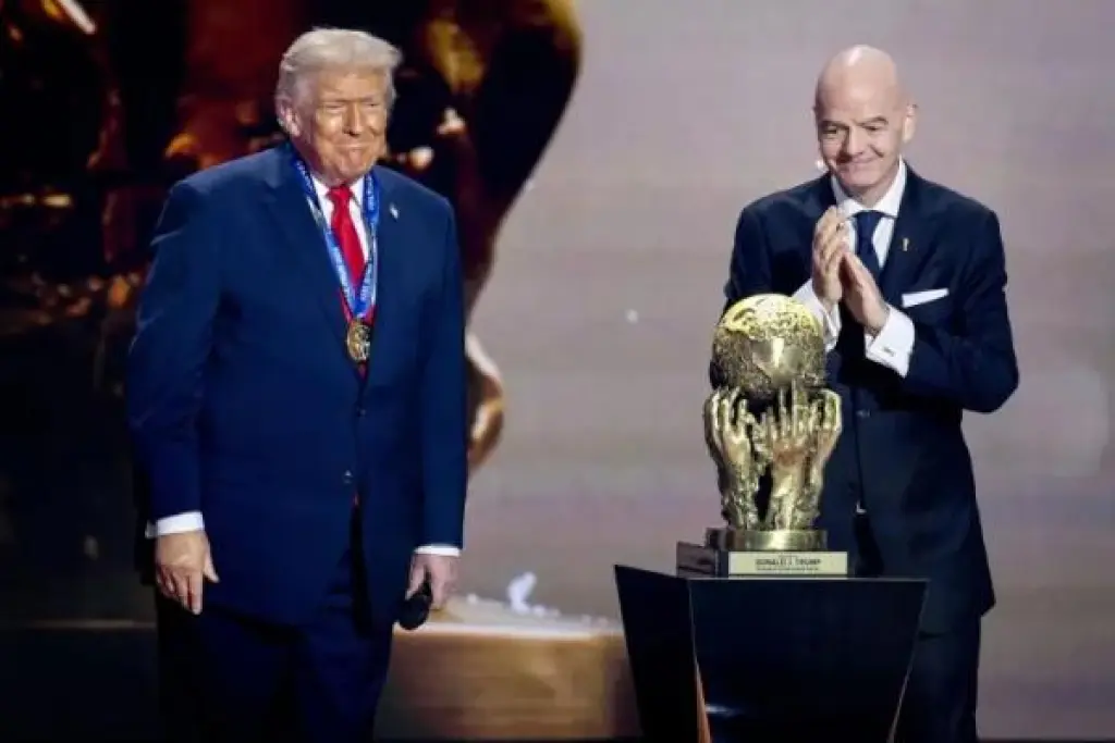 ترامب يفضح تناقض إنفانتينو .. هل فقد الفيفا السيطرة على كأس العالم؟