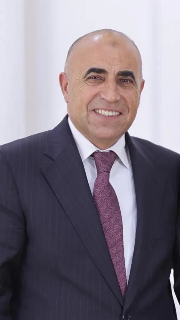 تتويج مستحق للعطاء.. خليل قطيشات يهنئ الأستاذ الدكتور العضايلة  بتعينه عميداً لكلية الآداب في جامعة مؤتة