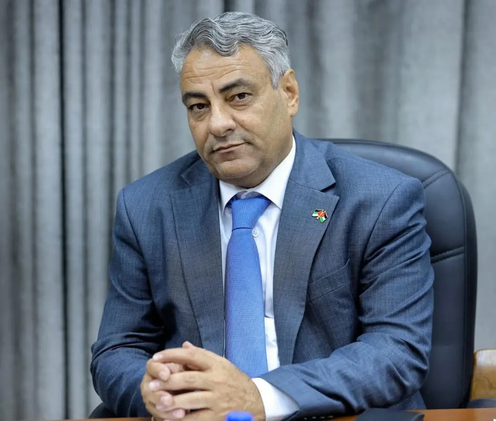 النائب الرواضية يوجه رسالة مفتوحة لرئيس الوزراء مطالباً بخطة إنقاذ عاجلة