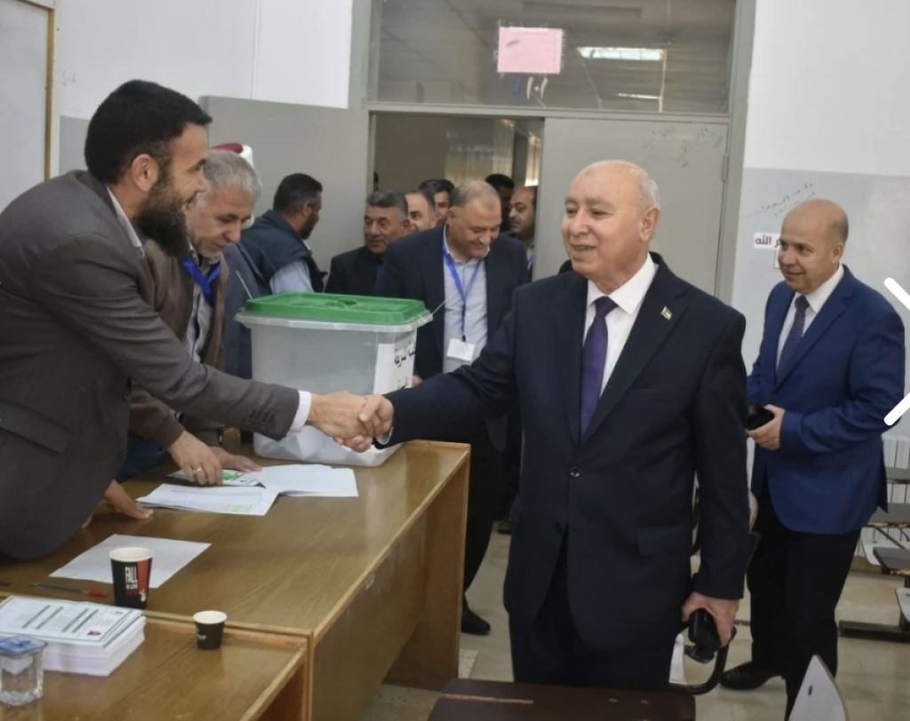 رئيس جامعة مؤتة يتابع انطلاق انتخابات اتحاد الطلبة وسط مشاركة واسعة.