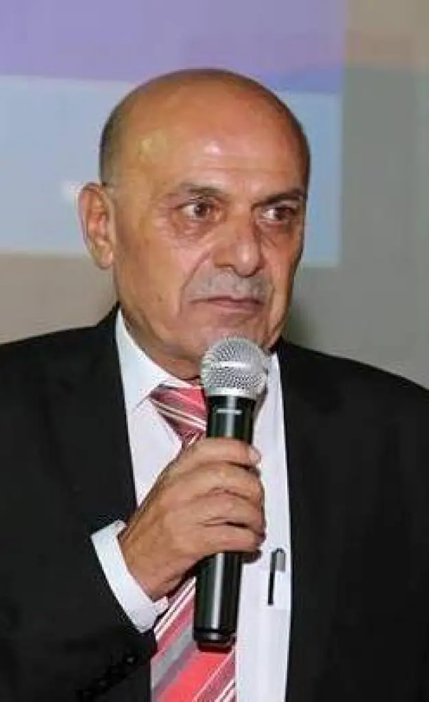  لنعتبر من بريطانيا العظمى  المسمار الأخير في نعش الحكومة