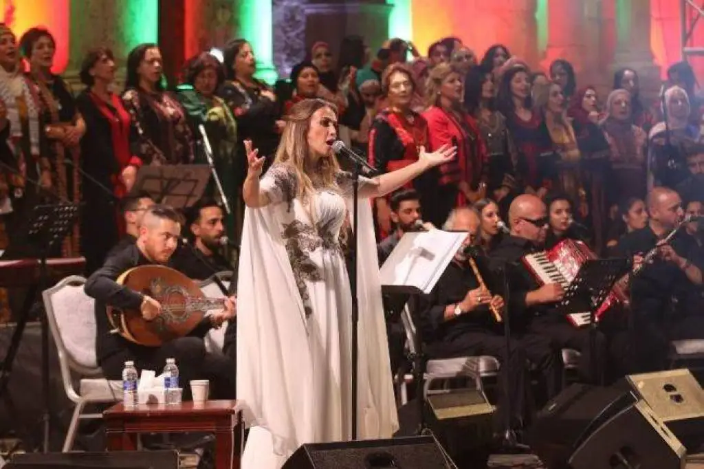 لقطات من حفل دلال أبو آمنة في جرش(فيديو)