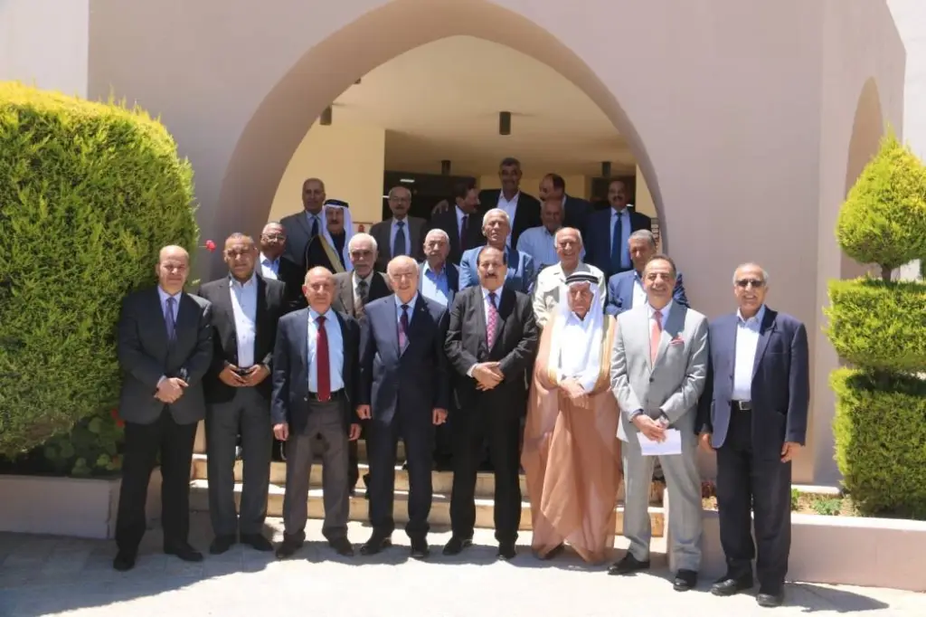 رئيس جامعة مؤتة يلتقي لجنة أصدقاء الجامعة ويؤكد أهمية الشراكة المجتمعية.