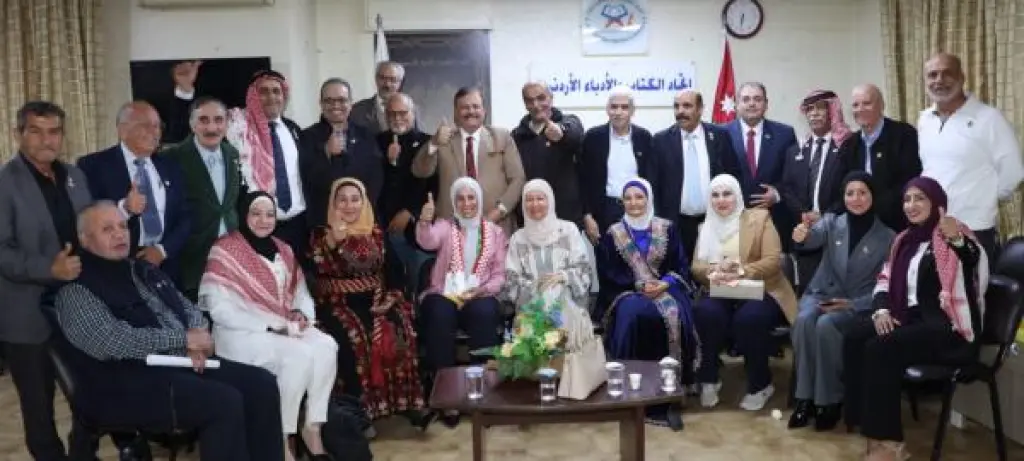 اتحاد الكتاب يحتفي بيوم العلم الأردني بحضور عربي واسع