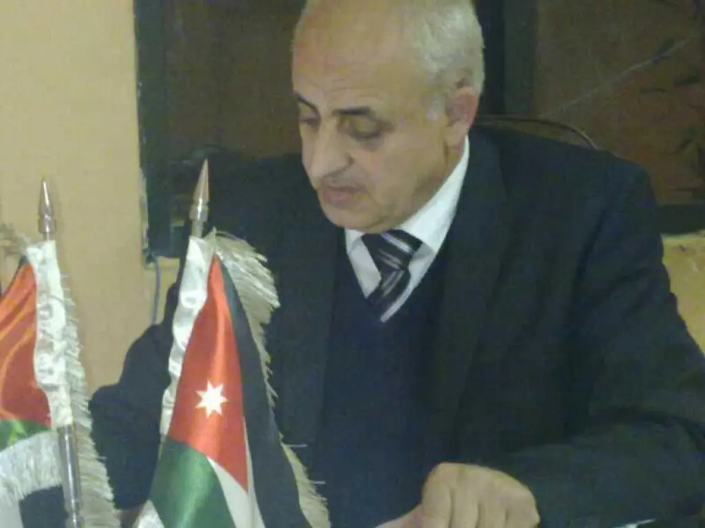 *كرة تتدحرج... وكرامة تتعثر*