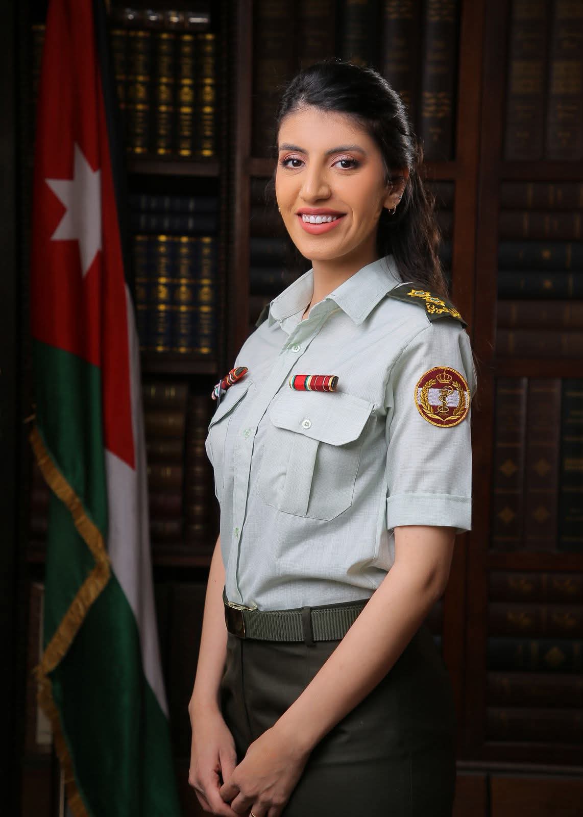 ملازم اول جوليا خالد عايد حجازين ... مبارك الترفيع