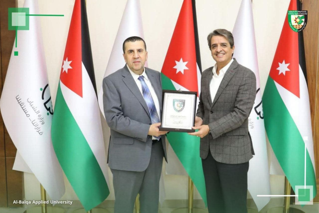 اتفاقية تعاون بين وزارة الشباب وجامعة البلقاء التطبيقية لتنفيذ برنامج لتطوير مهارات اللغة الإنجليزية لدى الشباب