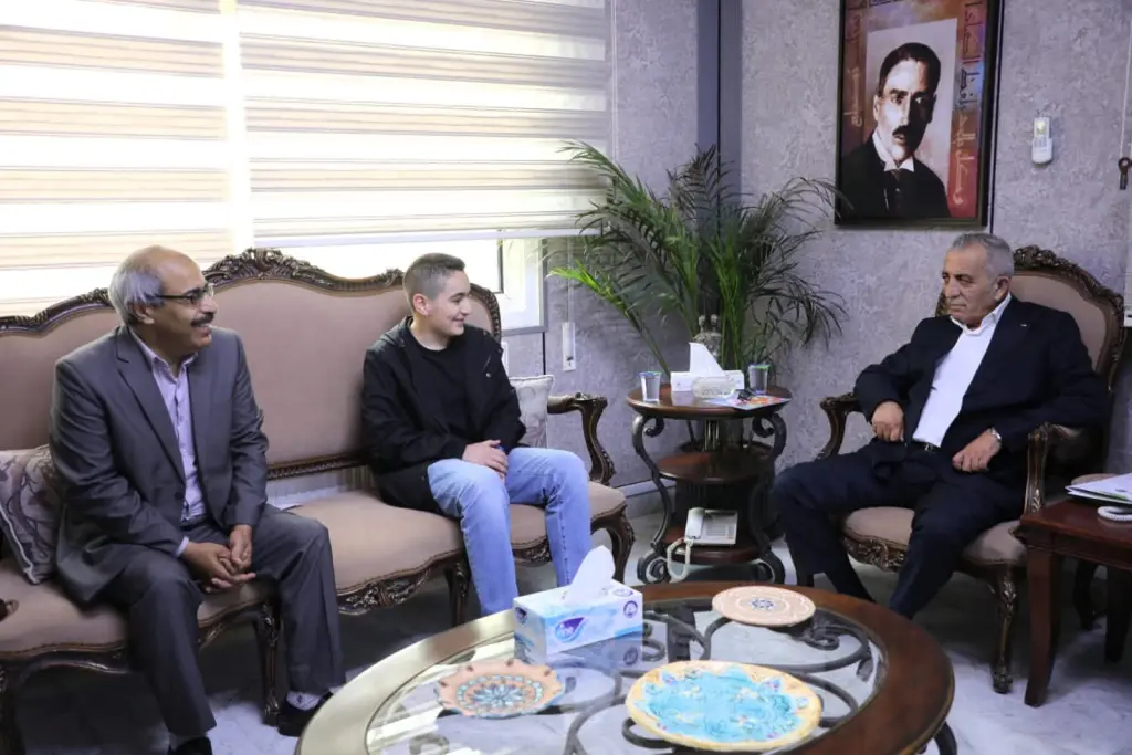 الرواشدة يلتقي  المبدع الواعد جبران غسان