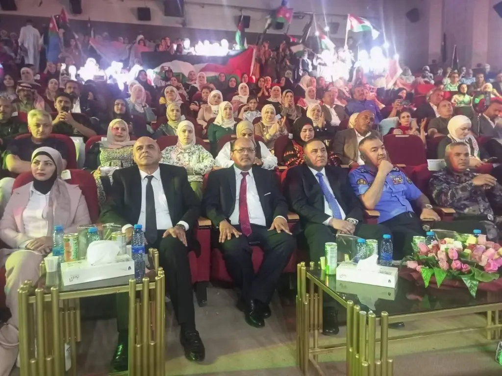 تربية الزرقاء الثانية تحتفل بعيد الاستقلال الثمانين