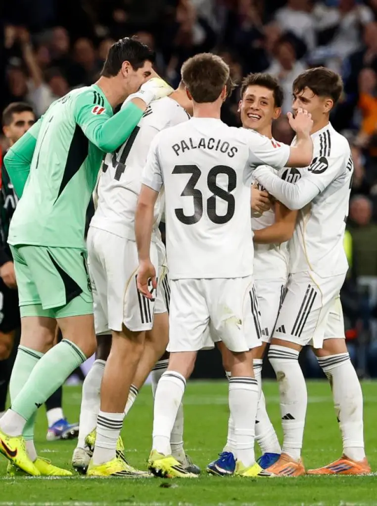 ريال مدريد يفوز على إلتشي برباعية ويواصل الضغط على برشلونة
