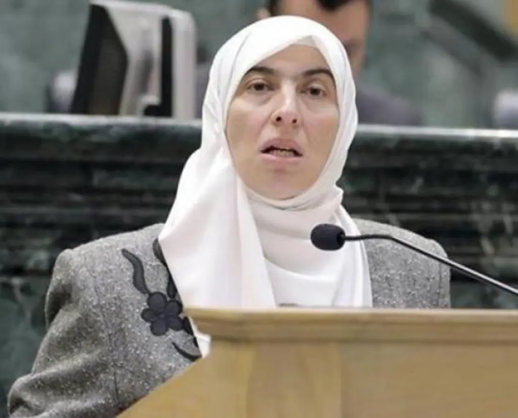 طهبوب تسأل الحكومة عن الضغوط النفسية المرتبطة بالعمل في الأردن