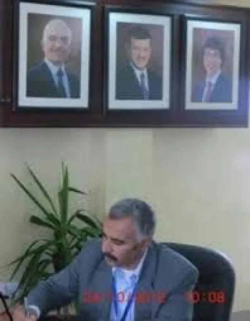 ابو هيثم مهندس الخط الساخن