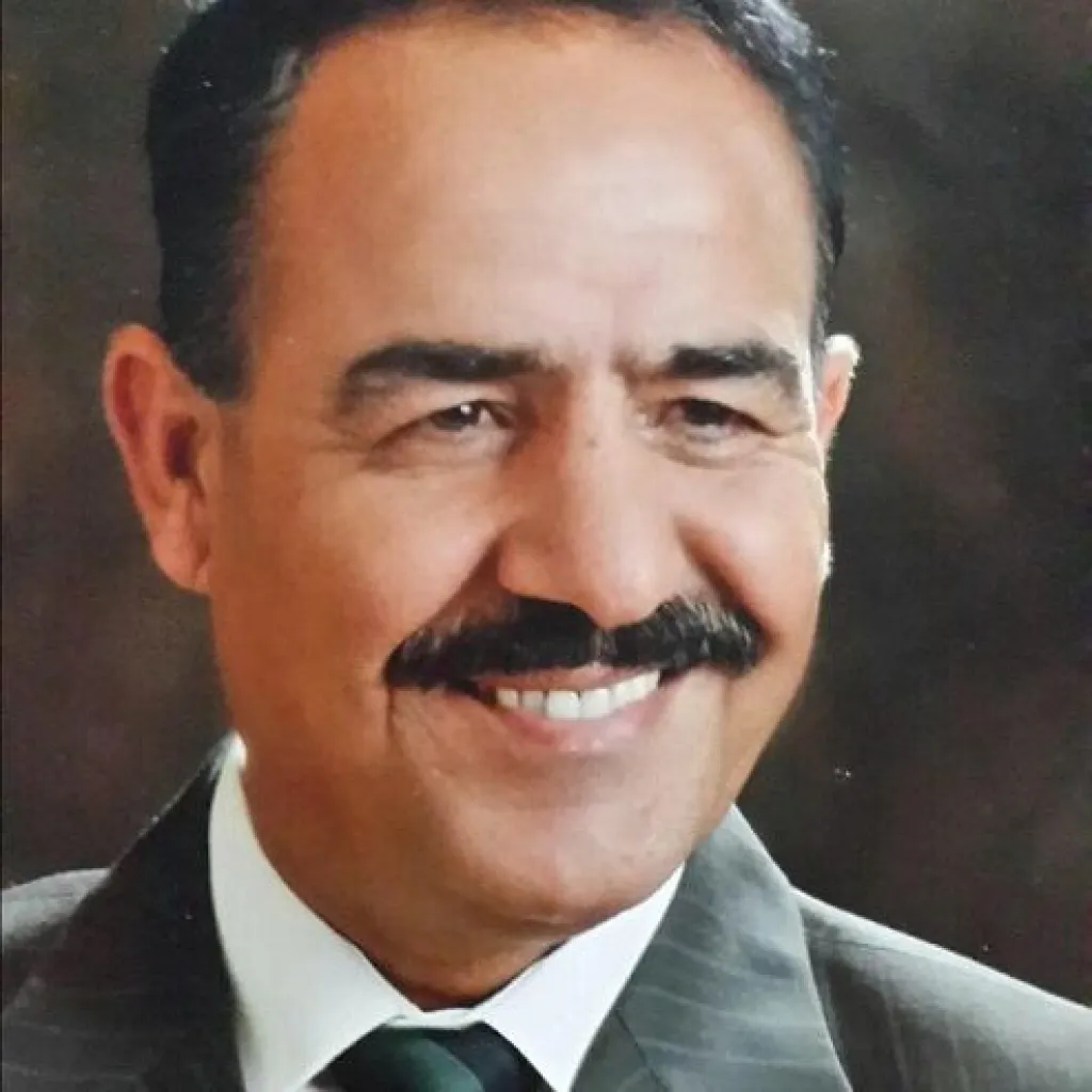 تصدّق  د. حفظي اشتية