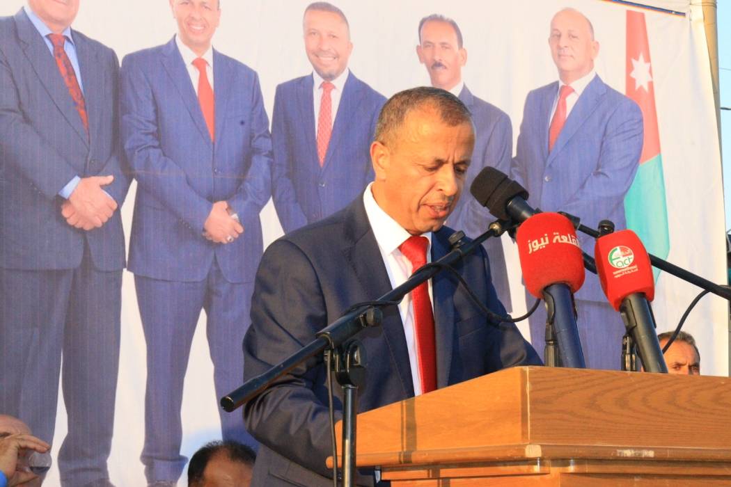 كلمة المرشح الباشا بسام الفالح العجارمة في افتتاح المقر الانتخابي للمرشحين عن قائمة التغير في منطقة ناعور بحضور جماهيري مهيب . فيديو