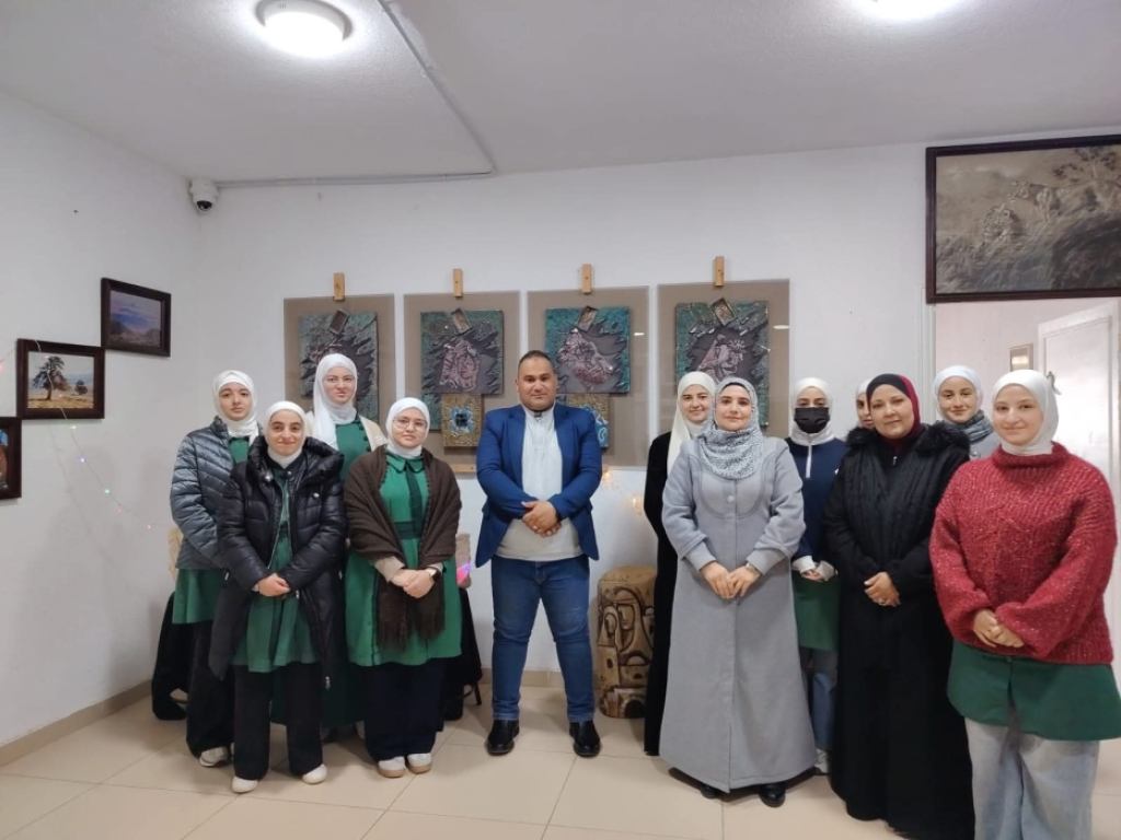 ثقافة الطفيلة تستقبل معلمات وطالبات مدرسة الطفيلة الثانوية للبنات