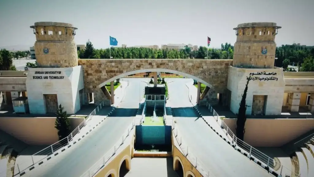 العلوم والتكنولوجيا تستحدث مجموعة من التخصصات الأكاديمية المستقبلية