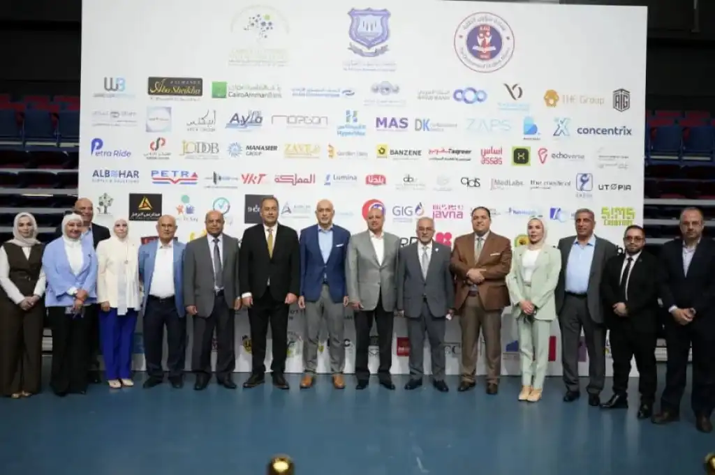 بالصور ... د. الحوراني يرعى افتتاح اليوم الوظيفي 2026 في عمان الاهلية بمشاركة أكثر من 100 شركة ومؤسسة