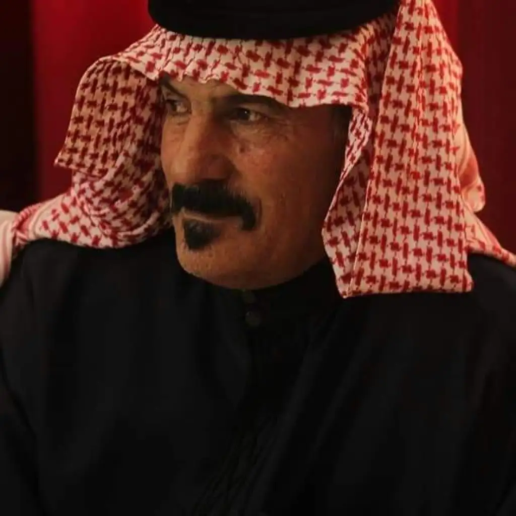 الشاعر  قاسم  حماد الحجايا  يهدي  قصيدة  إلى جلالة الملك عبد الله الثاني ابن الحسين المعظم