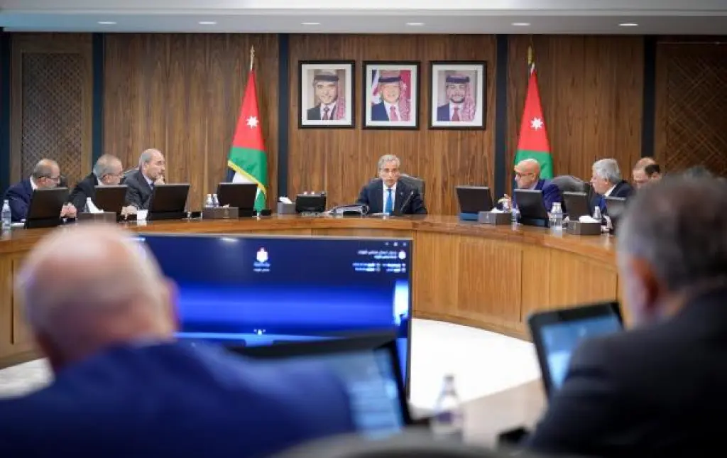 رفع نسبة الأفضلية السعريَّة للمنتجات الصناعيَّة الوطنيَّة في العطاءات الحكومية