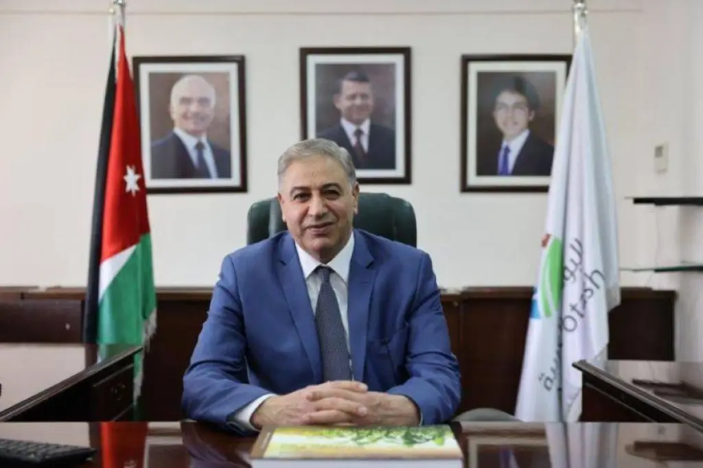 المجالي يكتب : *معالي شحادة أبو هديب: إنجازاتٌ تتحدث عن نفسها*
