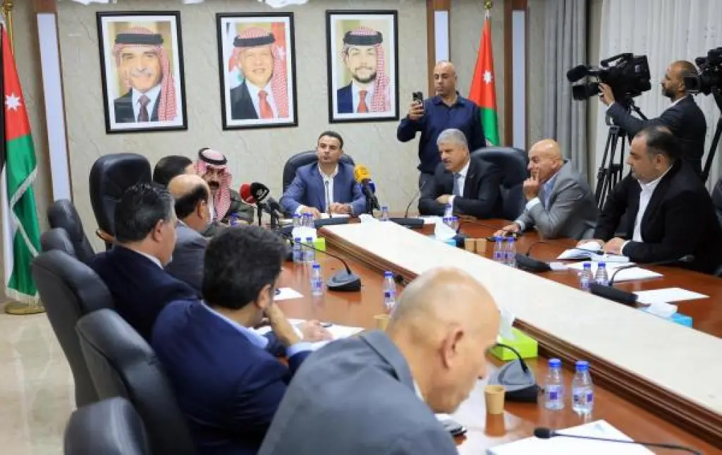 الزراعة والمياه النيابية تبحث تثبيت العاملين على نظام شراء الخدمات