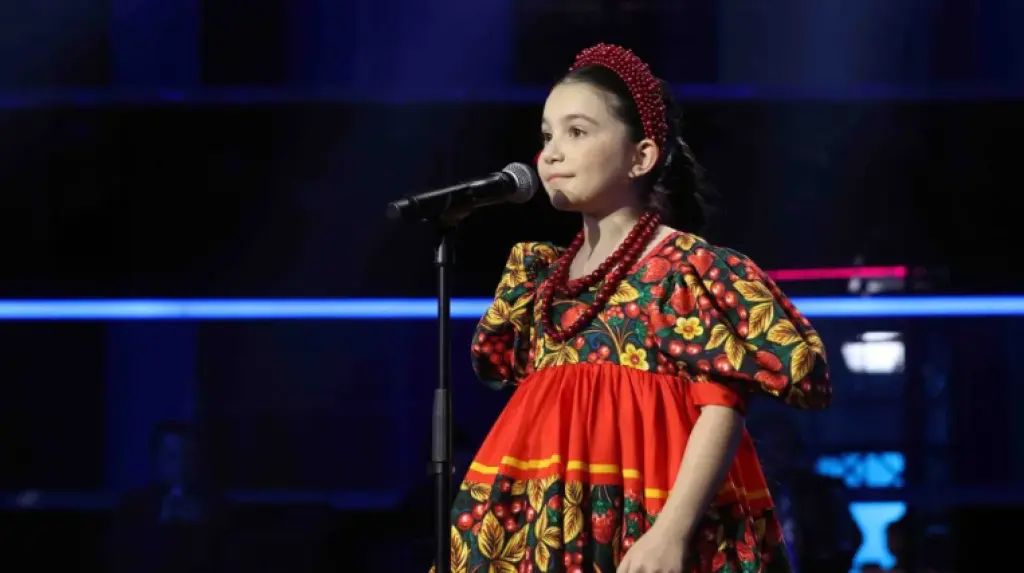 الطفلة إيميليا تخطف الأضواء في The Voice Kids… ورقصتها تتحوّل إلى ترند .. فيديو