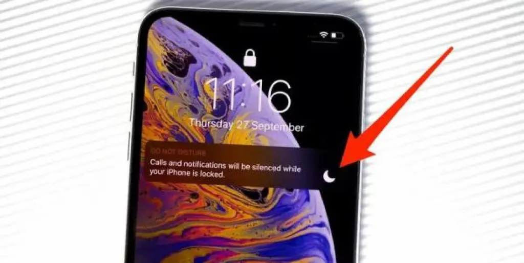 ماذا تعني أيقونة نصف القمر على iPhone؟