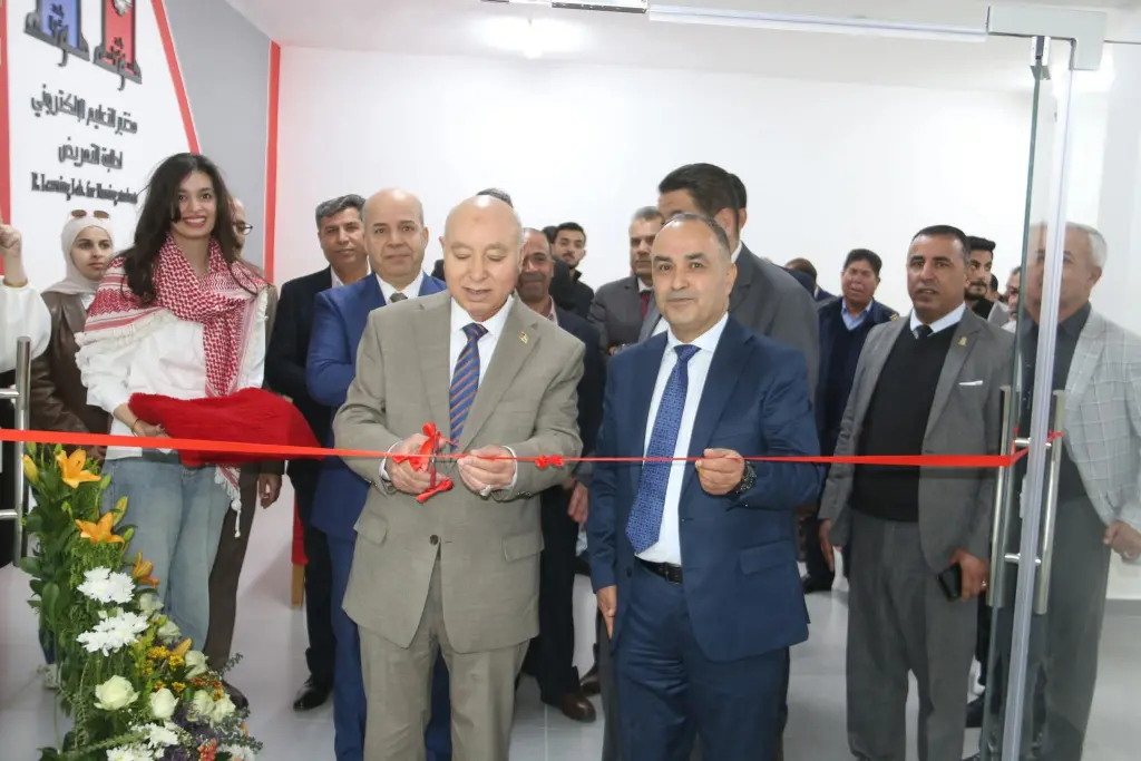 النعيمات يرعى افتتاح أعمال تحديث وتطوير في كلية التمريض لتعزيز البيئة التعليمية