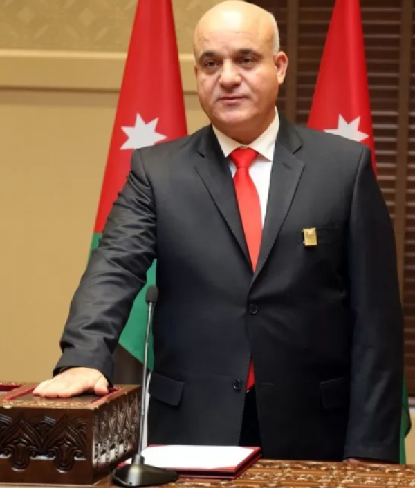 السفير مالك الطوال في ذمة الله
