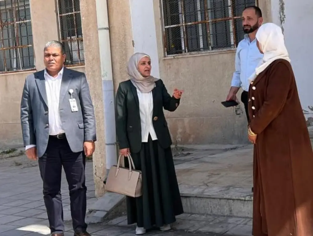 فريحات تتفقد جاهزية مراكز امتحانات الثانوية العامة في الأغوار الشمالية