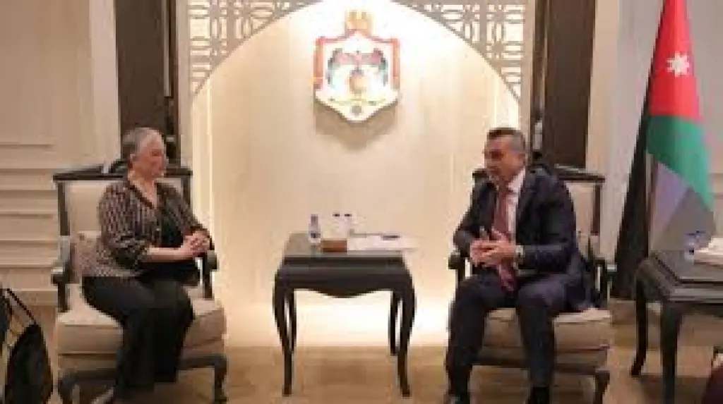 الخارجية النيابية تلتقي السفيرة اللبنانية