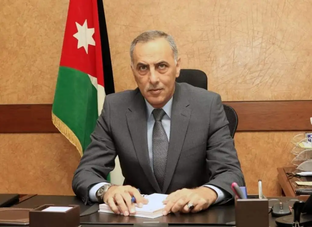المحافظ ياسر العدوان فارس من فرسان المدرسة الهاشمية