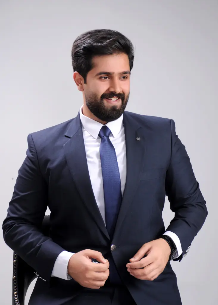 الفراية يهنئ المهندس محمد خالد المحمد الكردي بمناسبة مناقشة تخرجه في الهندسة الميكانيكية