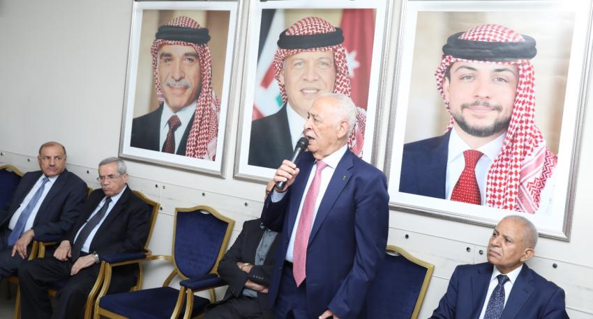 مندوبا عن الملك وولي العهد .. العيسوي يعزي الزريقات والسماوي