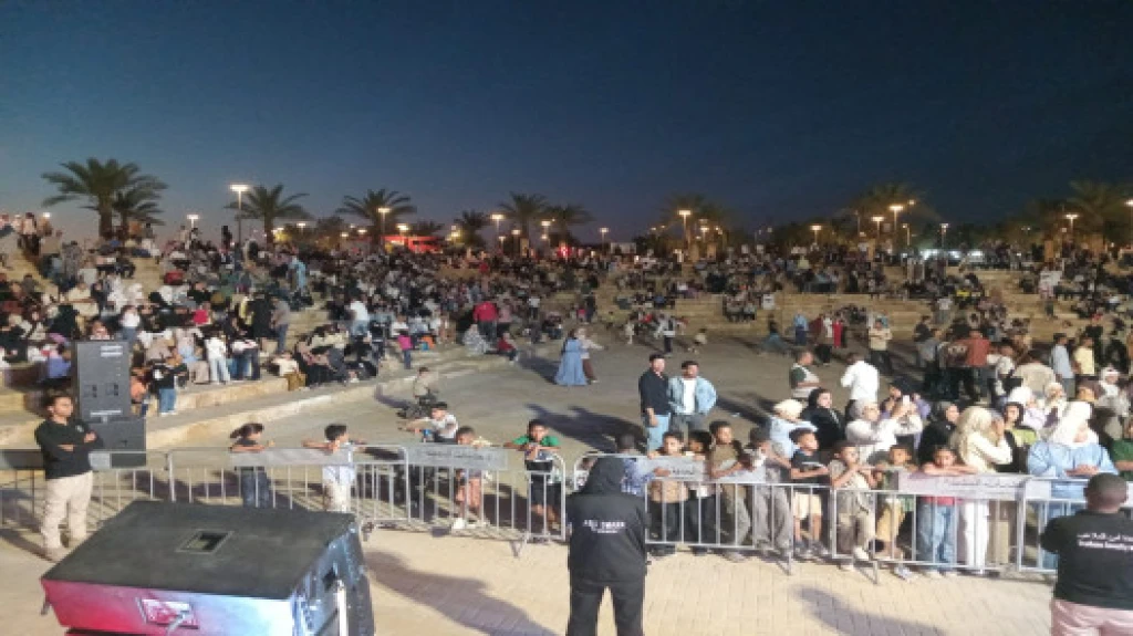 كورنيش وشاطئ البحر الميت يستقطبان 40 ألف زائر في أول 3 أيام من العيد