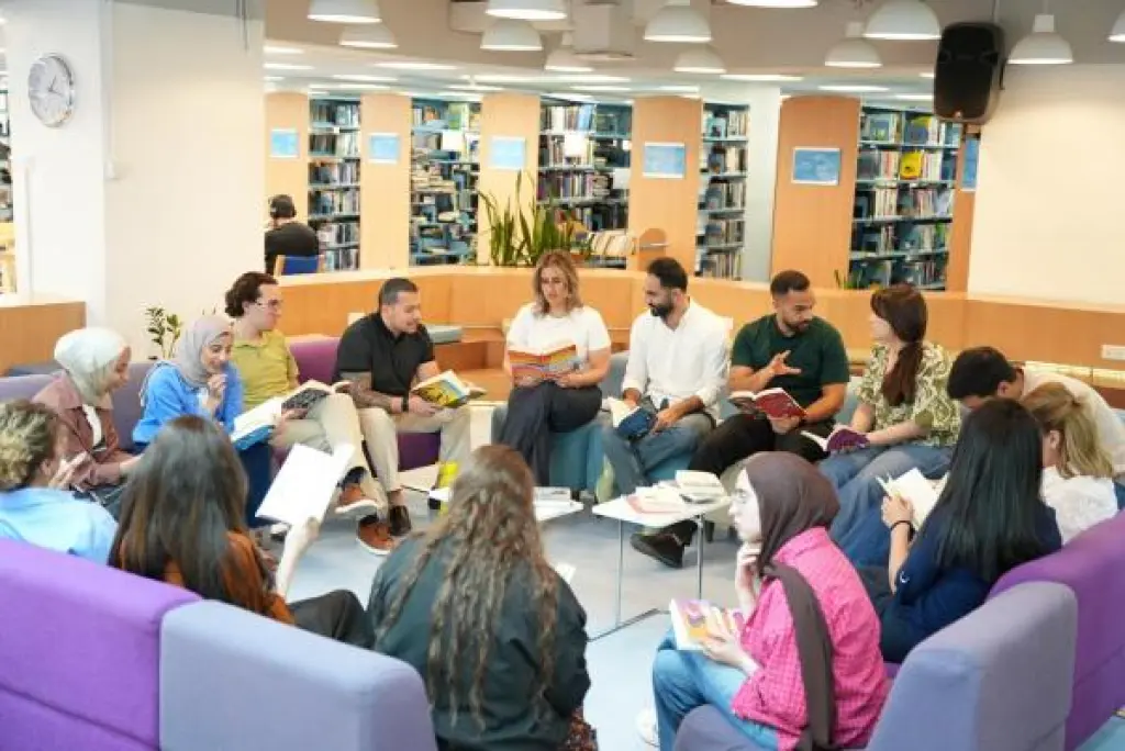 أندية القراءة .. منصة حيوية لتعزيز الثقافة والحوار