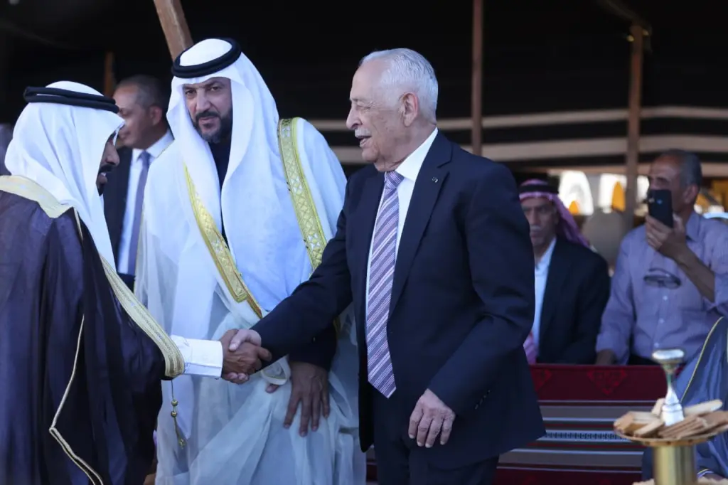 رئيس الديوان الملكي يرعى حفل عشيرة الحويان بالذكرى الثمانين للاستقلال