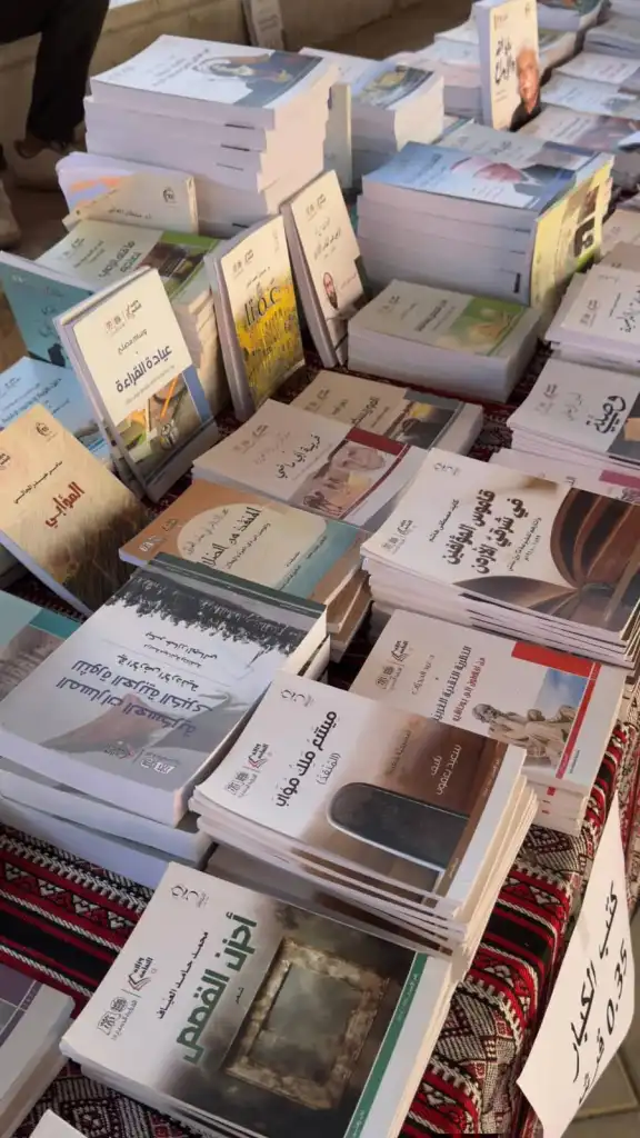 الثقافة تنظم معرضًا لمنشورات وزارة الثقافة في جامعة عمان الأهلية
