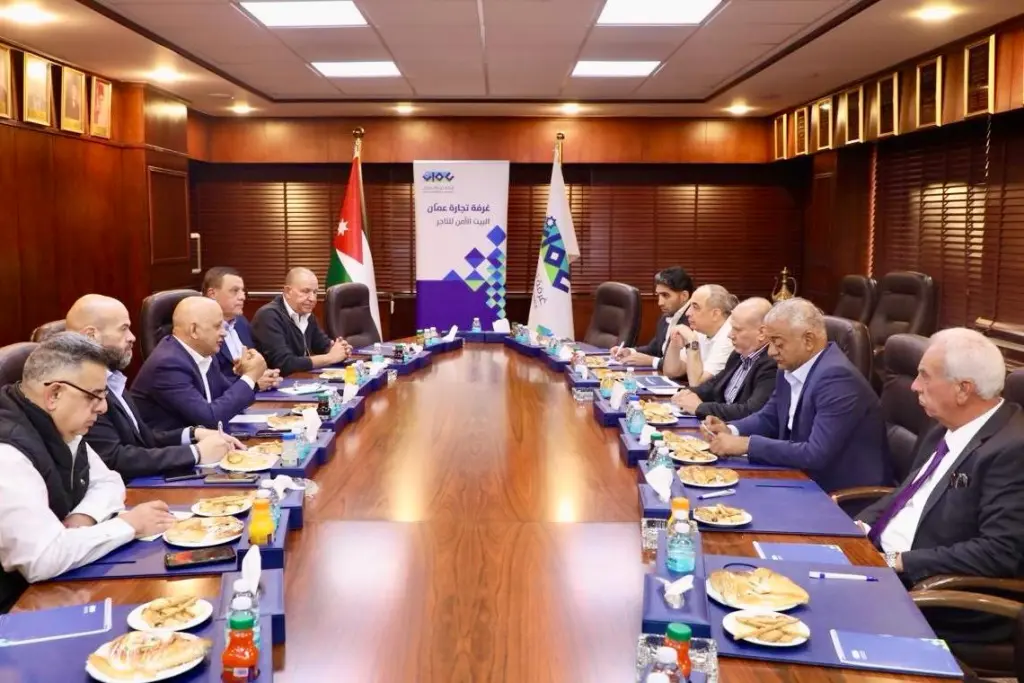 تجارة عمّان ونقابة وكلاء السيارات تبحثان تعزيز التعاون