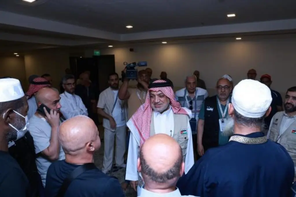 وزير الأوقاف يتفقّد أوضاع حجاج عرب 48