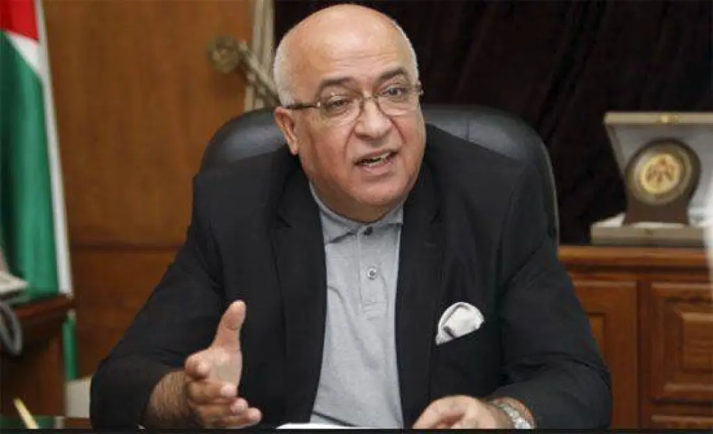 ( شاهد بالفيديو  )الحكومة  : سنتخذ الاجراءات  القانونية لحماية مصالح طلبتنا   ولا يجوز استخدامهم كسلاح  فنحن لسنا في ساحة  حرب