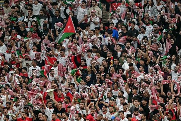 الجماهير تتطلع لموسم كروي جديد يلامس إنجاز "النشامى"