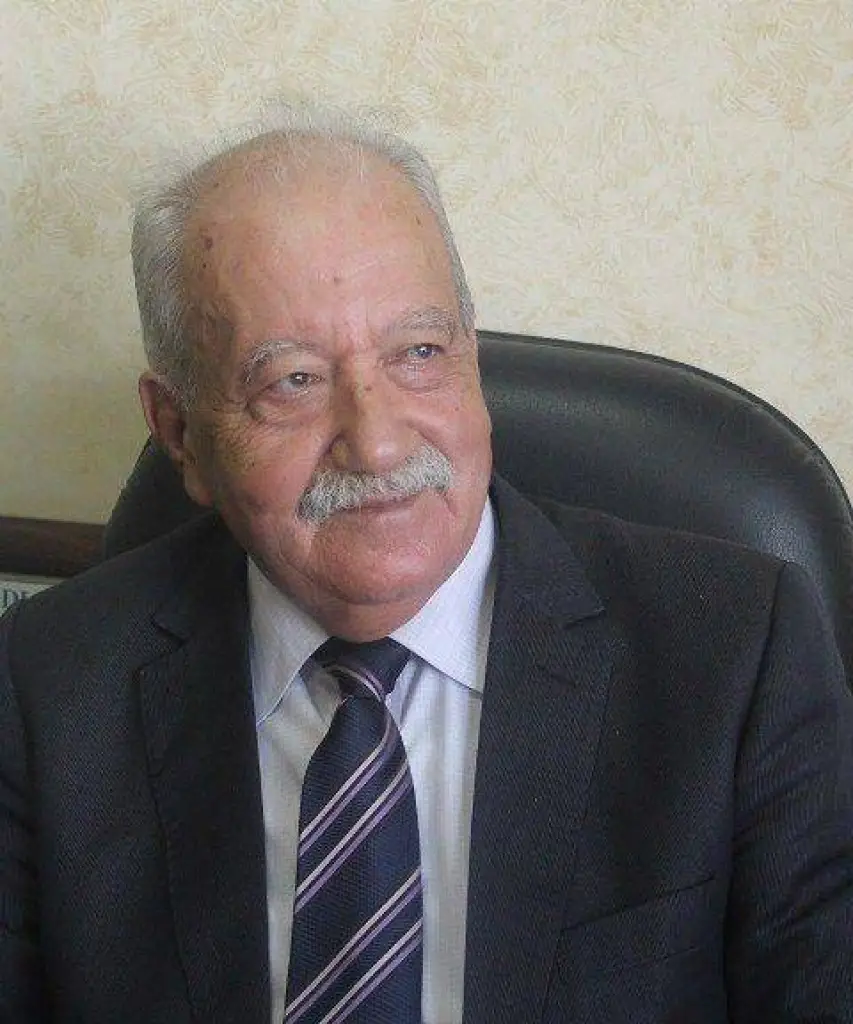 صرخة المعلم المظلوم !!