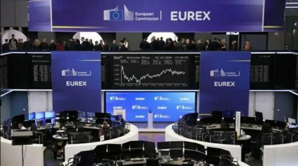 تراجع الأسواق البريطانية والأوروبية وسط ترقب للمفاوضات الأميركية الإيرانية