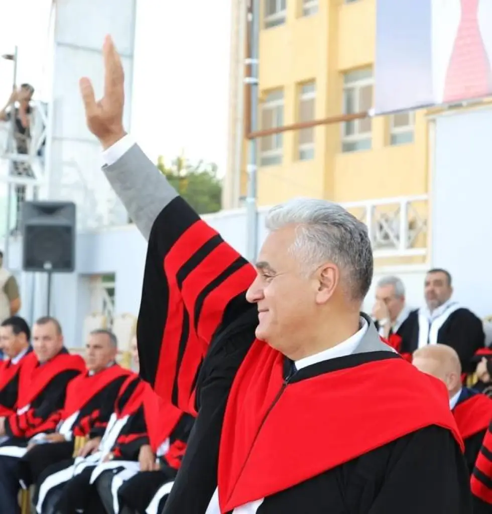 فوج “العلم” يتوّج مسيرة طلبة دبلوم كلية السلط للعلوم الإنسانية في “البلقاء التطبيقية