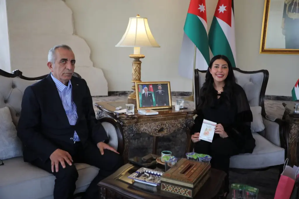 الرواشدة يلتقي المهندسة المبدعة لبنى القطارنة