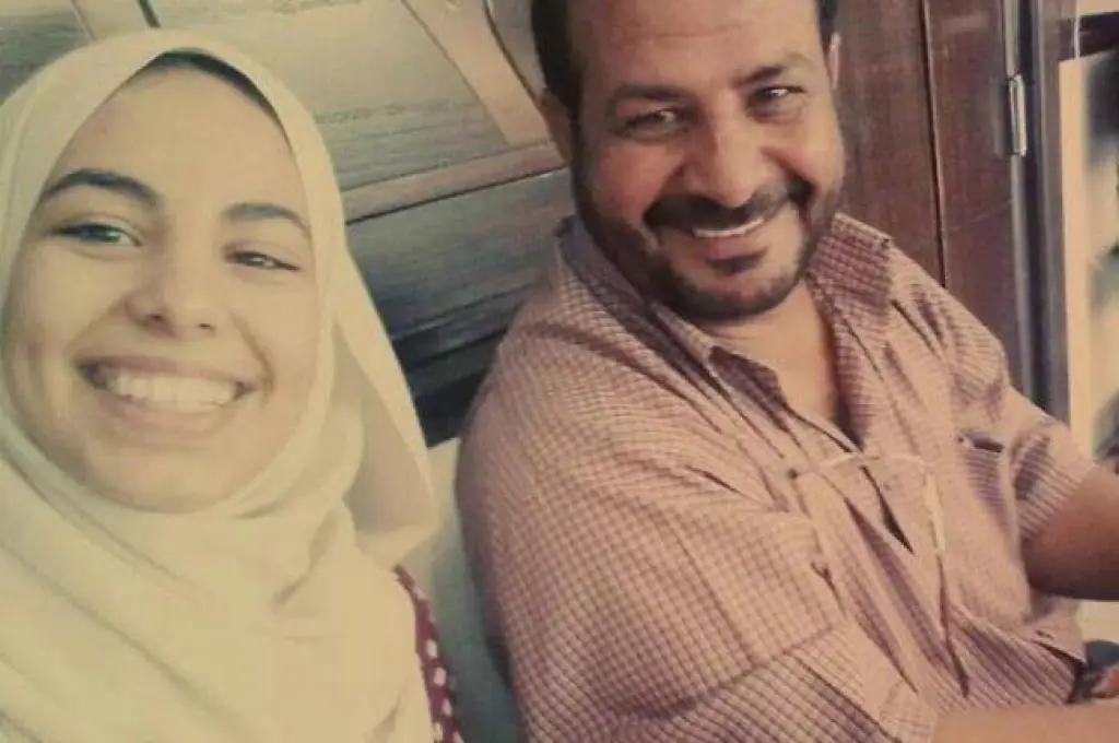 ابنة نقيب المعلمين تنعي والدها برسالة مؤثرة تجتاح مواقع التواصل