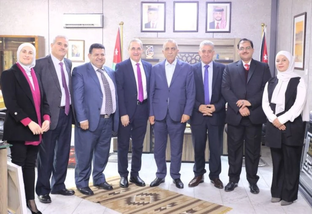 وزير الثقافة يلتقي الهيئة الإدارية لجمعية المكتبات والمعلومات