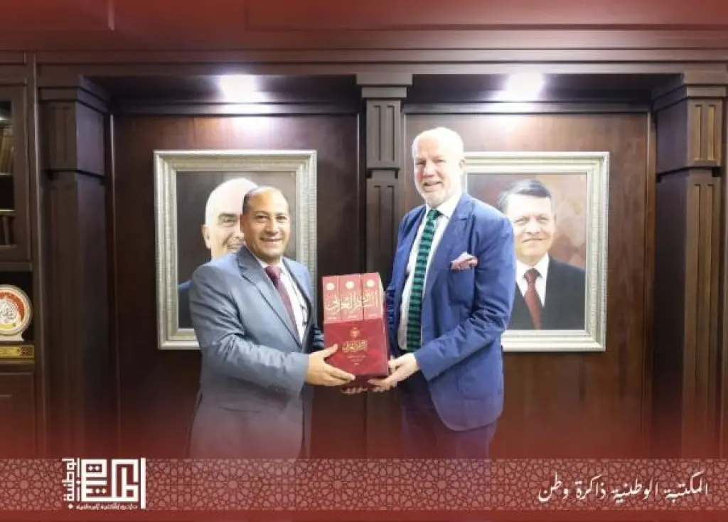 مدير المكتبة الوطنية يلتقي الباحث البريطاني جستن ماروتسي