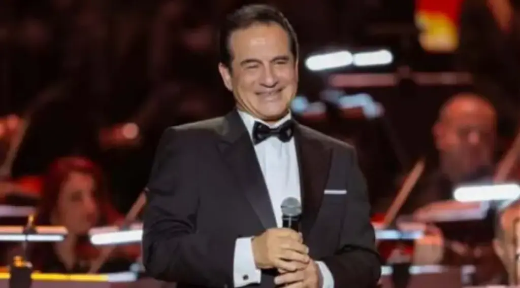 محمد ثروت يخضع لعملية جراحية عاجلة .. ونجله يطلب الدعاء